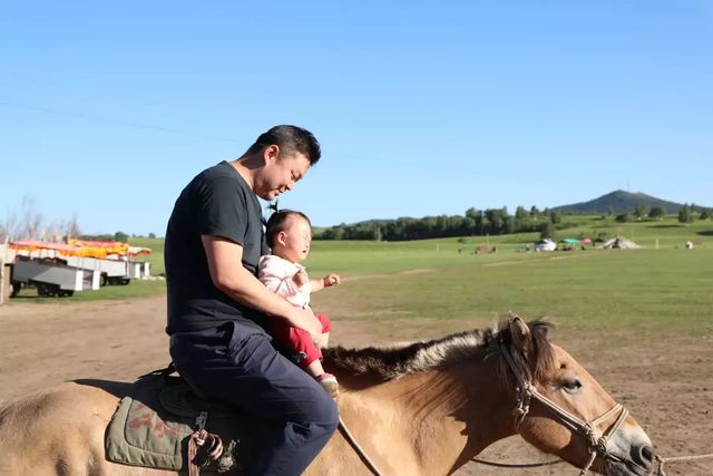 乾港集團高層草原自駕游 乾港集團高層草原自駕游