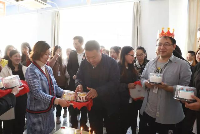 乾港生日會(huì)